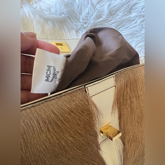 MCM MOCHA LUXE FUR - Picture 8 of 13